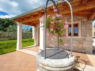 Villa für 12 Personen (151 m²) in Bašići 6/10