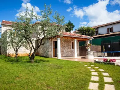 Villa für 12 Personen (151 m²) in Bašići 10/10