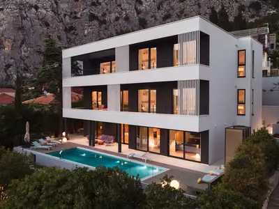 Einzigartige und luxuriöse Villa mit 8 Schlafzimmern und eigenem Bad