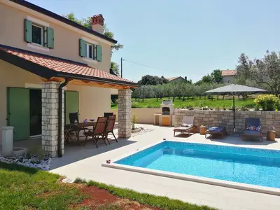 Villa für 6 Personen (110 m²) in Juricani 4/10