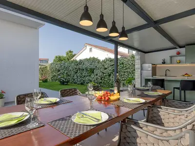 Villa für 8 Personen (251 m²) in Veli Maj 10/10