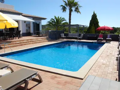 Villa für 6 Personen (150 m²) in Santa Bárbara de Nexe 2/10