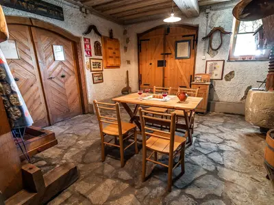 DiningRoom