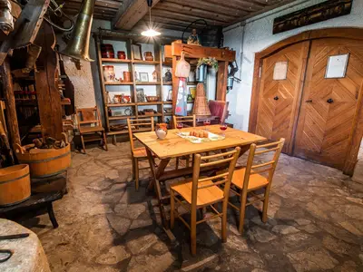 DiningRoom