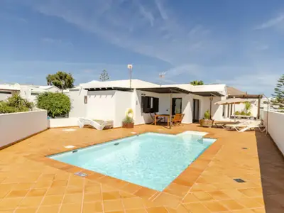 PoolOfHouse