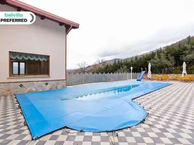 PoolOfHouse