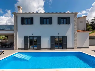Villa für 4 Personen (130 m²) in Fuškulin 3/10