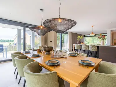 DiningRoom