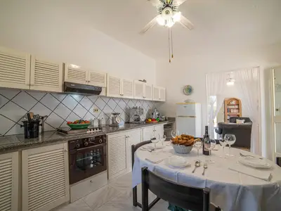 Küche und Essbereich