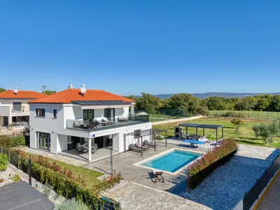 Villa für 8 Personen (200 m²) in Krnica 1/10