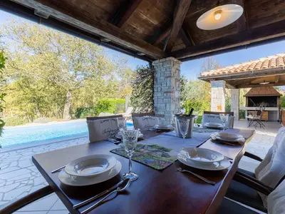 Villa für 6 Personen (100 m²) in Višnjan 8/10