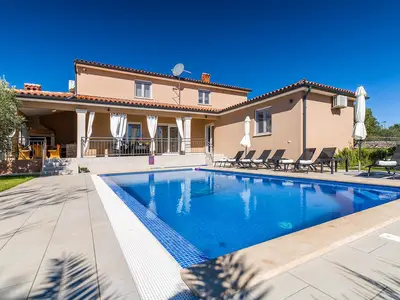 Villa für 8 Personen (130 m²) in Divsici 5/10