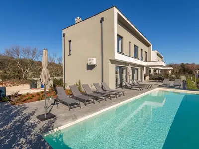 Villa für 8 Personen (198 m²) in Krnica 1/10