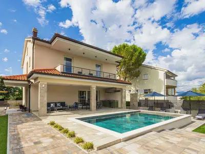 Villa für 8 Personen (125 m²) in Porat 1/10