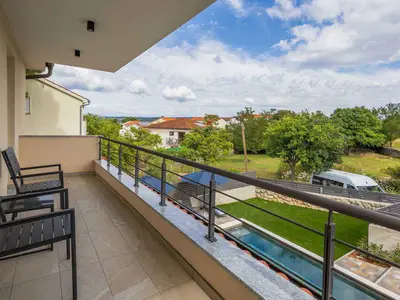 Villa für 8 Personen (125 m²) in Porat 4/10