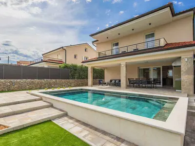 Villa für 8 Personen (125 m²) in Porat 5/10