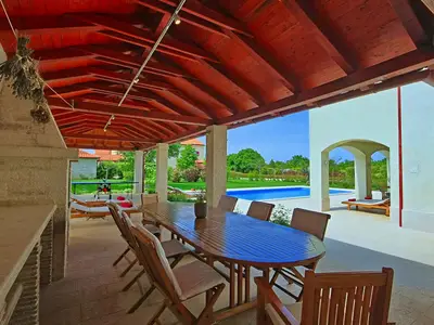 Villa für 10 Personen (350 m²) in Orbanići 8/10