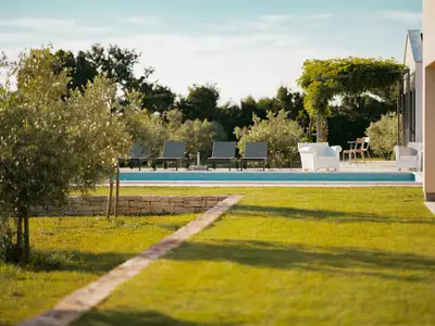 Villa für 12 Personen (600 m²) in Smoljanci 9/10