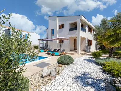 Villa für 6 Personen (160 m²) in Kremenići 1/10