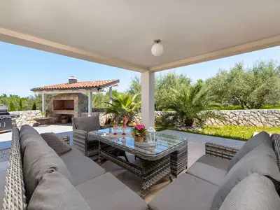 Villa für 6 Personen (160 m²) in Kremenići 7/10