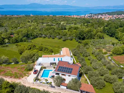 Villa für 6 Personen (160 m²) in Kremenići 10/10