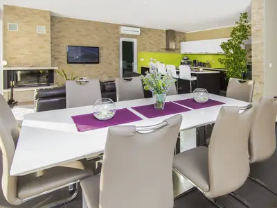 Villa für 8 Personen (202 m²) in Vinišće 9/10