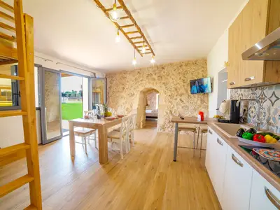 Küche und Essbereich