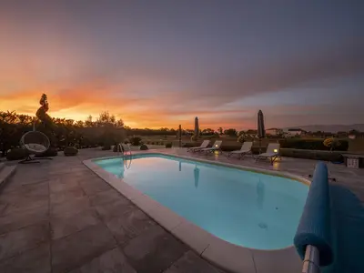 pool-view