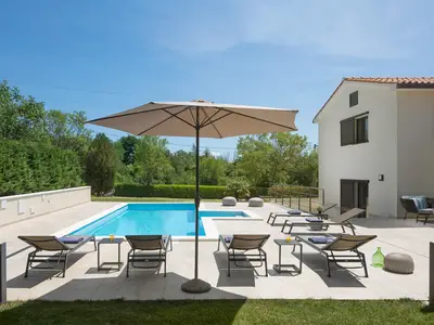 Villa für 8 Personen (200 m²) in Vinez 10/10