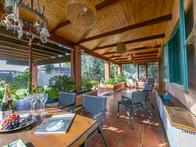 Essecke auf der Veranda