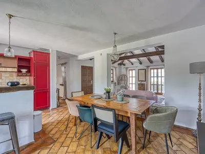 Küche und Essbereich