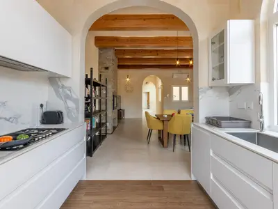 Küche und Essbereich