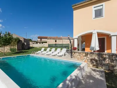 Villa für 8 Personen (120 m²) 2/10