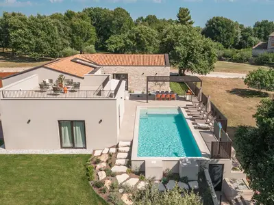 Villa für 8 Personen (200 m²) in Tar 5/10