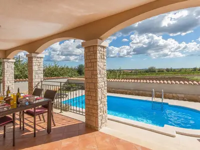 Villa für 8 Personen (120 m²) in Divsici 2/10