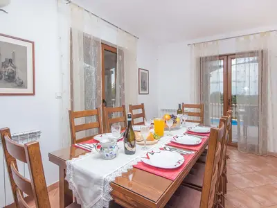 Villa für 8 Personen (120 m²) in Divsici 6/10