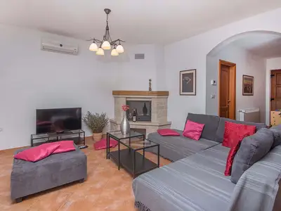 Villa für 8 Personen (120 m²) in Divsici 8/10