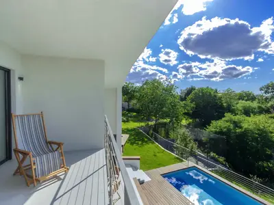 Villa für 9 Personen (350 m²) in Bokordići 3/10