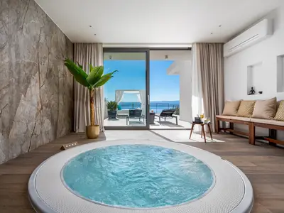 Jacuzzi (ein Hot-Tub) für entzückendes Genießen.