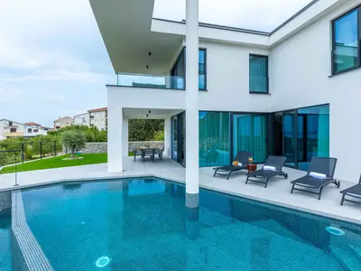 Villa für 8 Personen (200 m²) 1/10