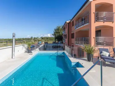 Villa für 8 Personen (170 m²) 1/10