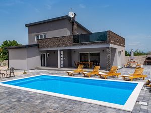 Villa für 8 Personen (126 m&sup2;) in Stankovci