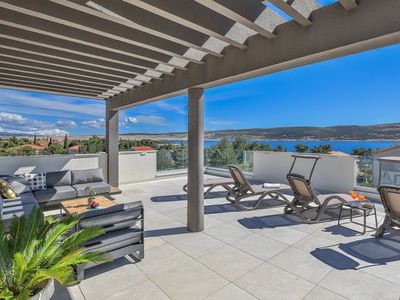 Villa für 19 Personen (300 m²) in Starigrad-Paklenica 1/10