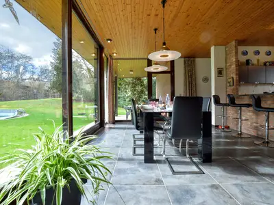 DiningRoom