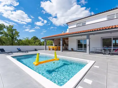 Villa für 8 Personen (180 m²) in Štokovci 5/10