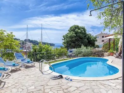 Villa für 6 Personen (100 m²) in Sumartin 1/10