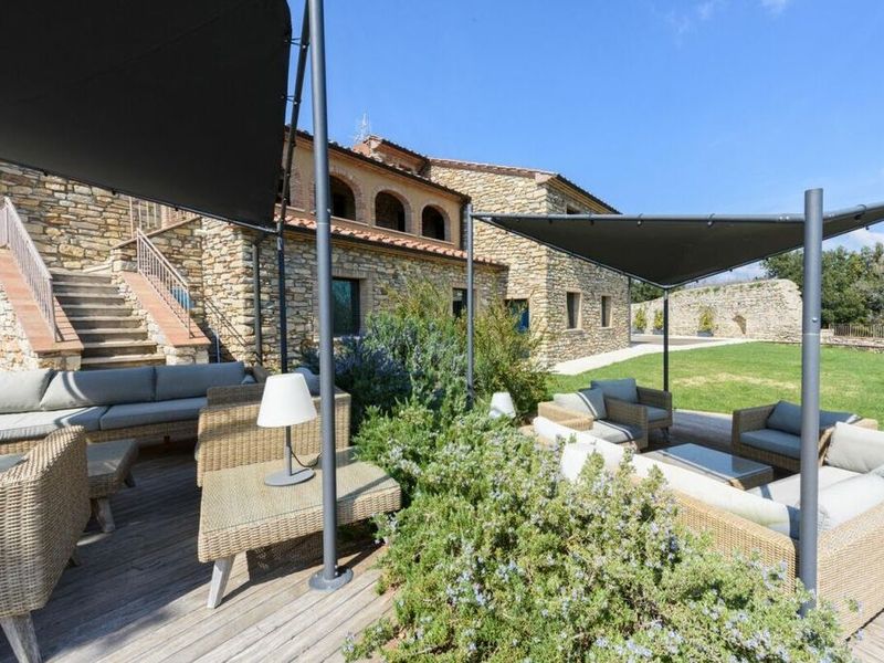 23996850-Villa-14-Suvereto-800x600-2