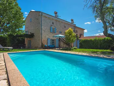 Villa für 12 Personen (150 m²) in Sveti Lovreč Pazenatički 4/10