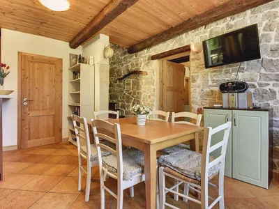 Villa für 12 Personen (150 m²) in Sveti Lovreč Pazenatički 10/10