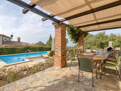 Villa für 8 Personen (200 m²) in Sveti Lovreč 4/10